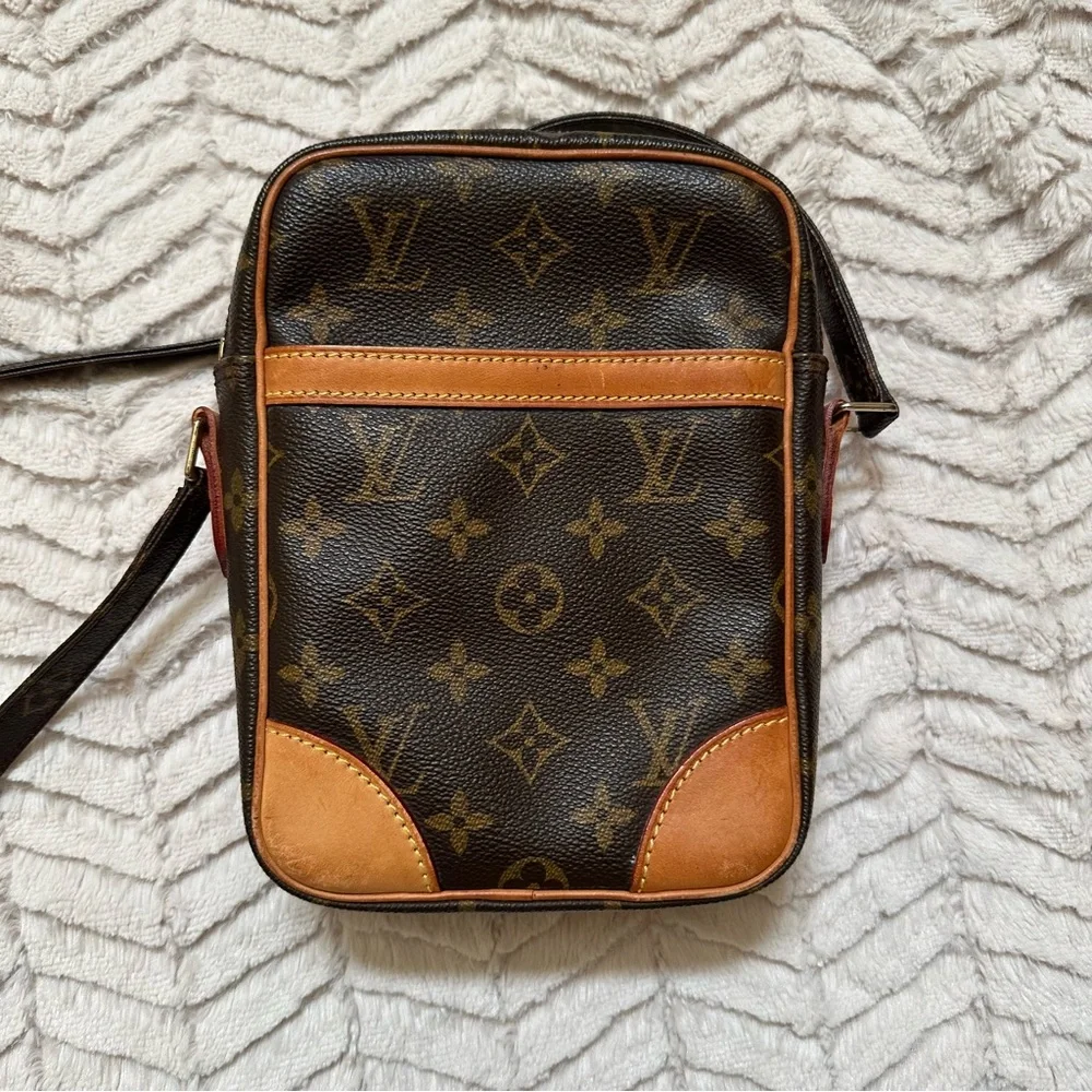 Louis Vuitton Danube Monogram Crossbody Bag - Picture 2 of 12